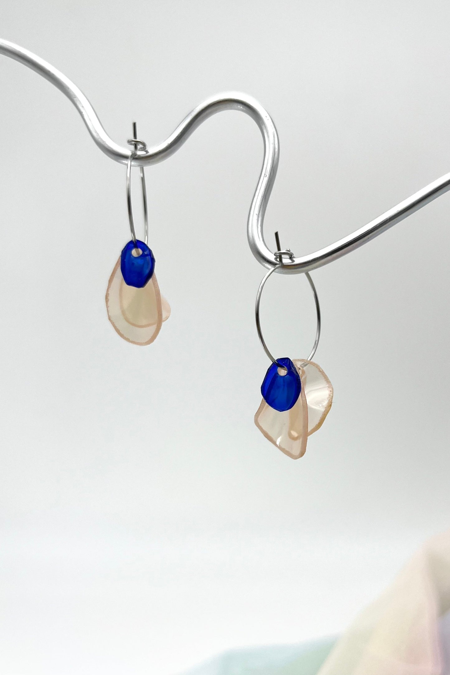 Creolen silber blau creme Upcycling Slow Up Studio
