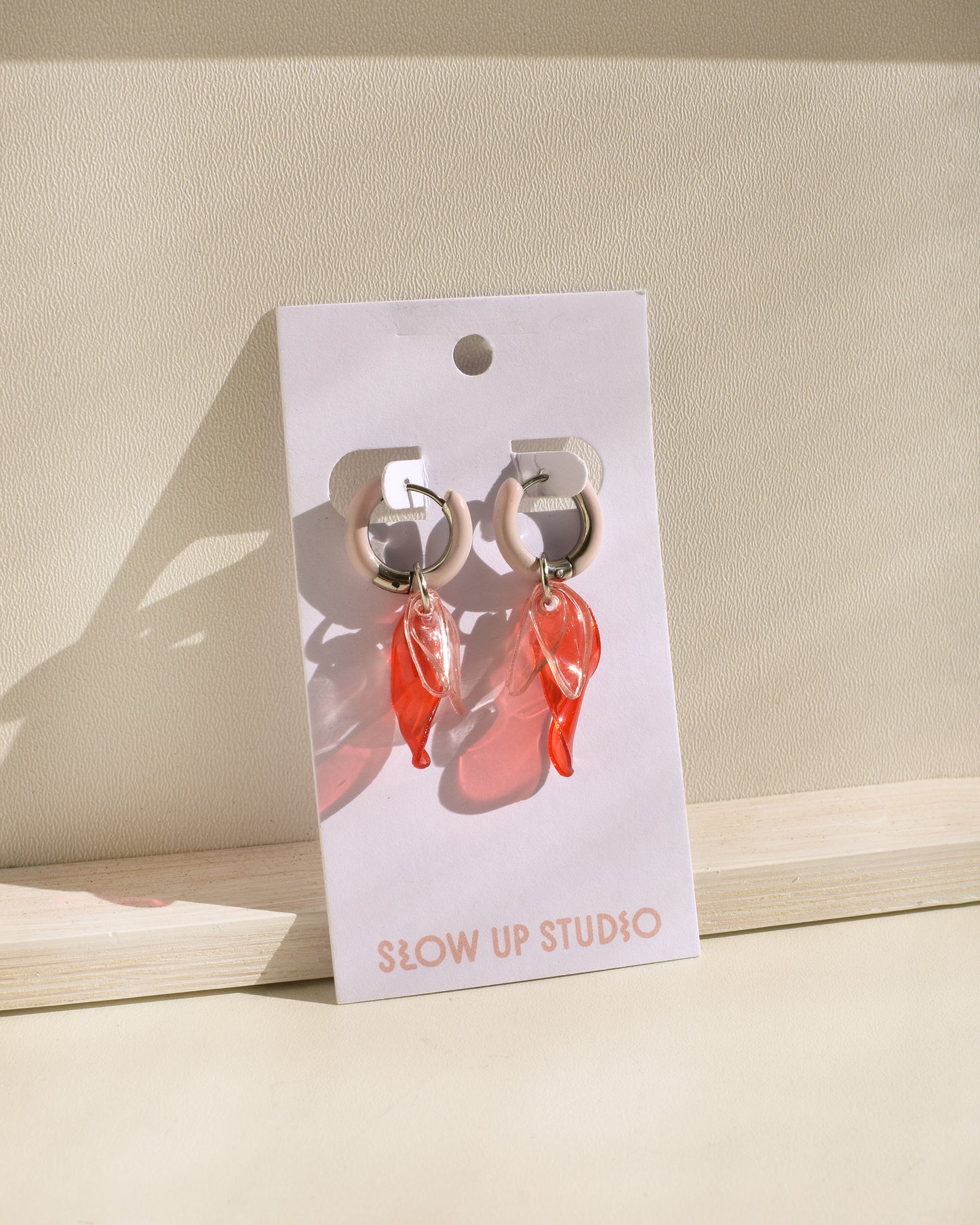 Upcycling Ohrringe Creolen CORALS rosa rot
