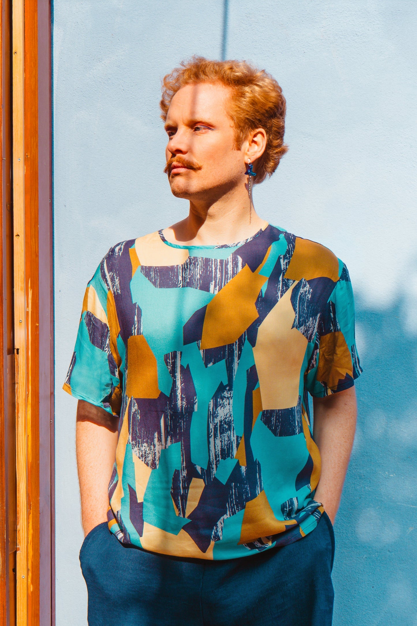 leichtes T-Shirt aus Viscose-Stoff