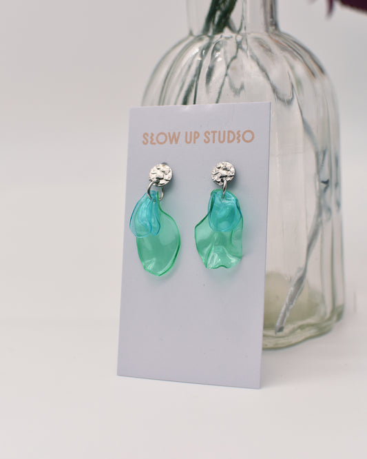 Upcycling Ohrringe Stecker SEA türkis