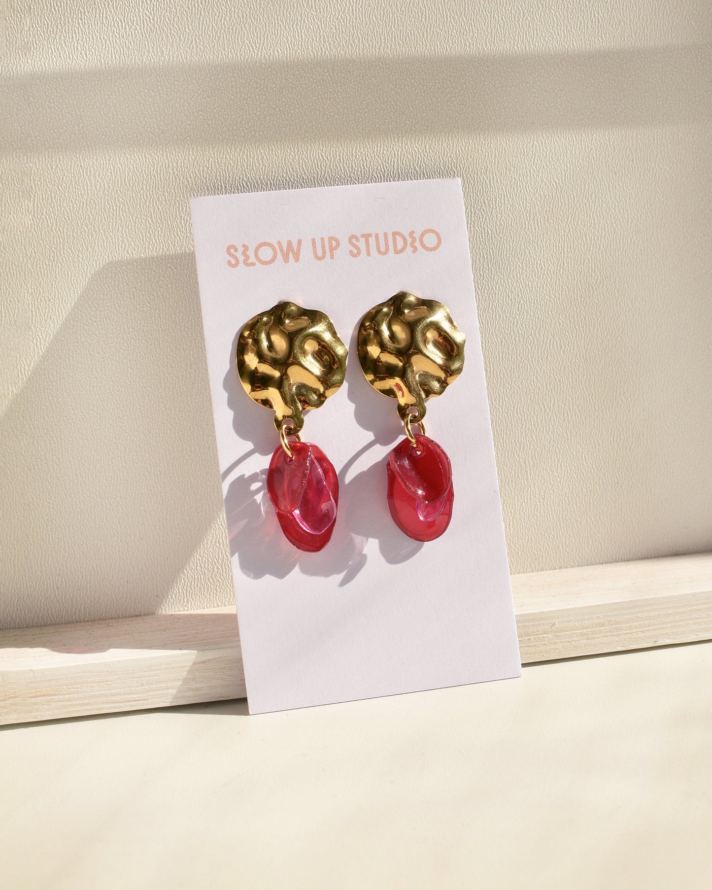 Upcycling Ohrringe Stecker POMEGRANATE rot
